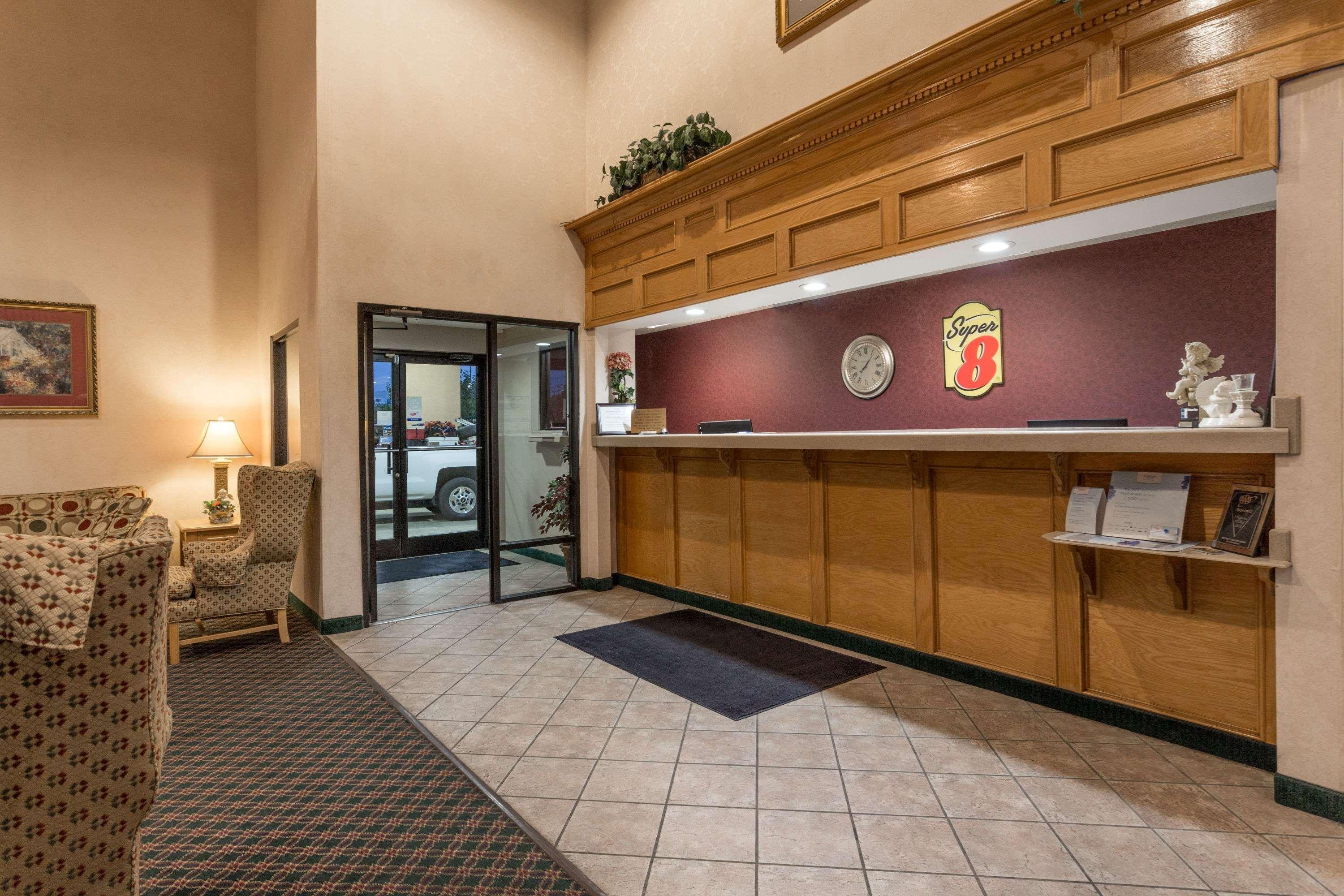 Hotel Super 8 By Wyndham Dickson Esterno foto
