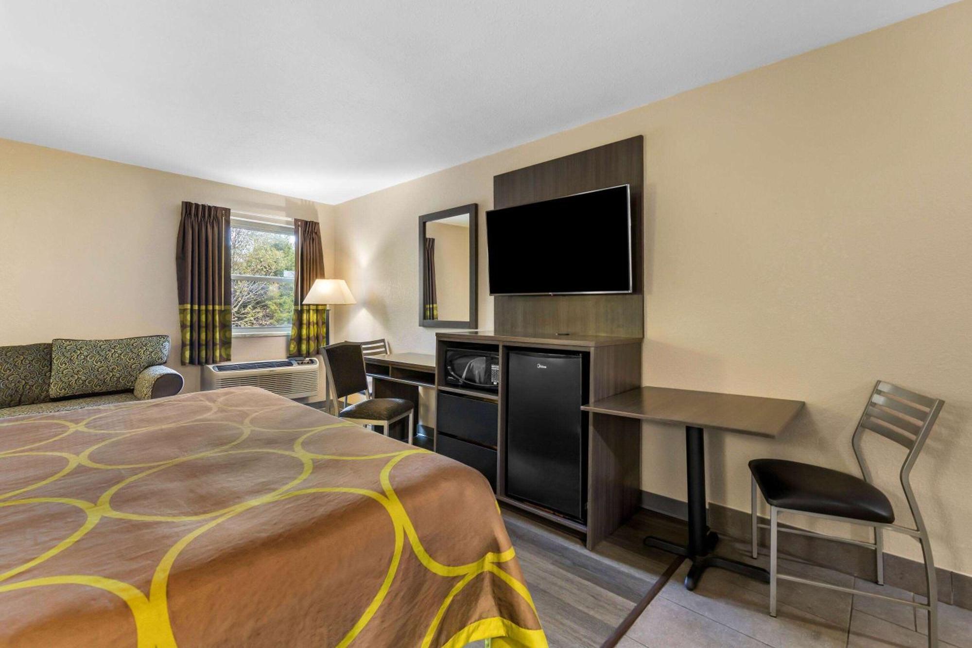 Hotel Super 8 By Wyndham Dickson Esterno foto