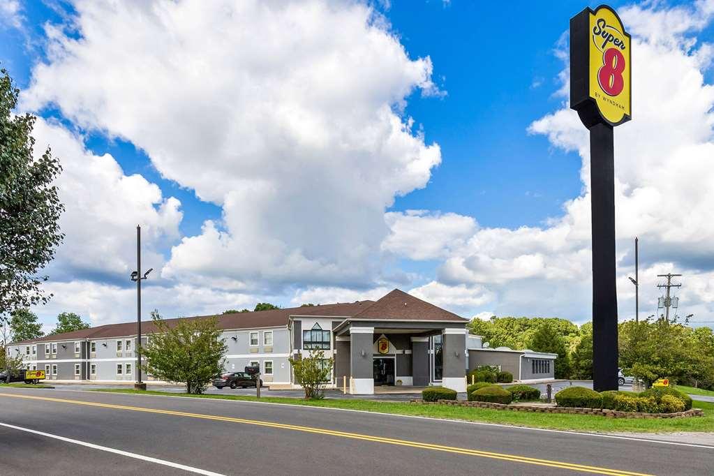 Hotel Super 8 By Wyndham Dickson Esterno foto
